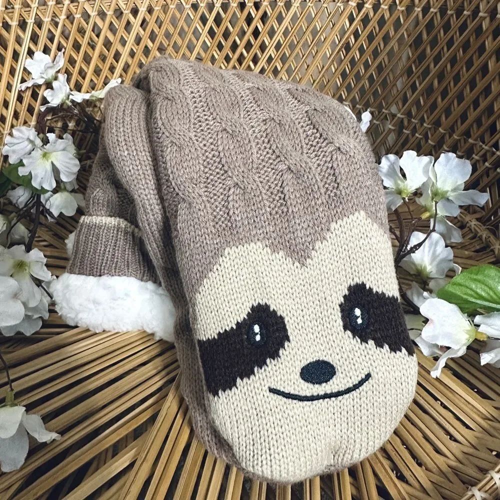 NWOT Sloth Slipper Socks Sherpa Lined Cozy Grip Bottom Lounge Socks